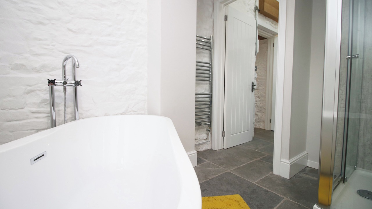 Photo of Bathroom in Draethen