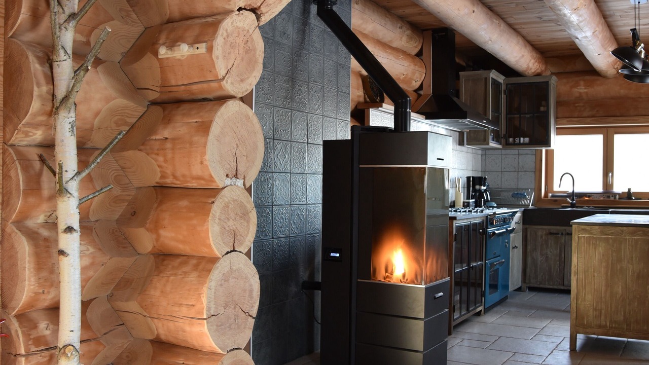 Photo of Kitchen in Yssingeaux