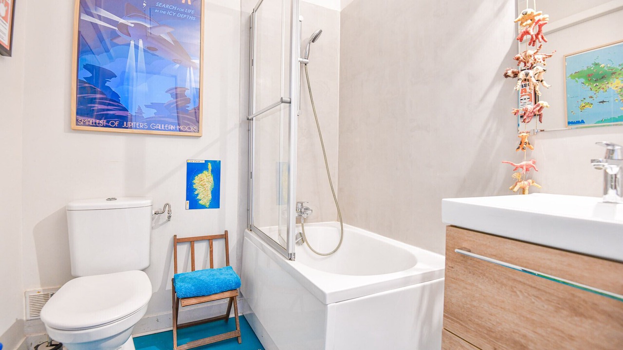 Photo of Others in Baille