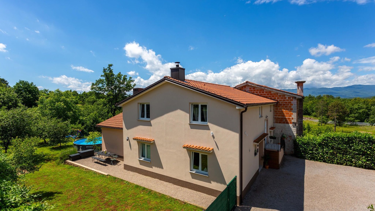 Photo of Outdoor in Sarsoni