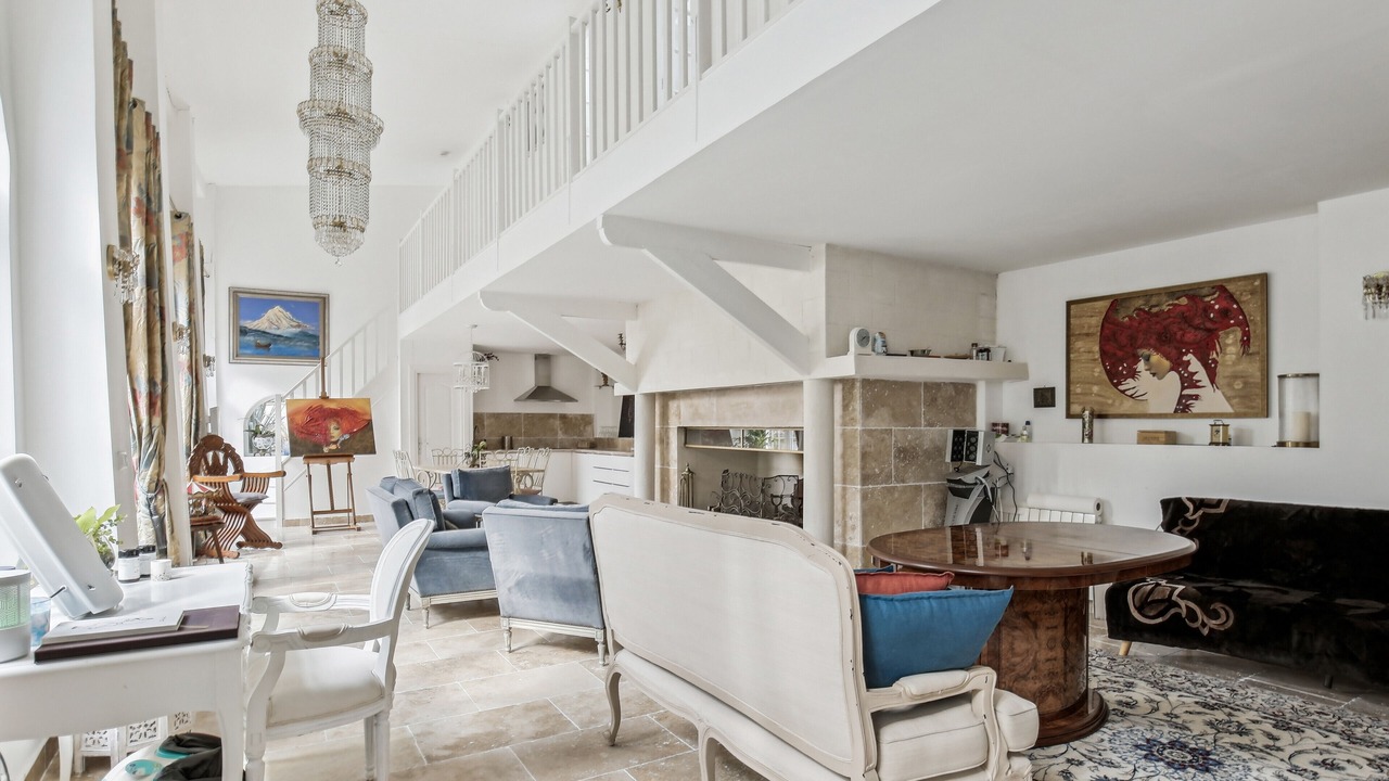 Photo of Livingroom in Saint-Prix