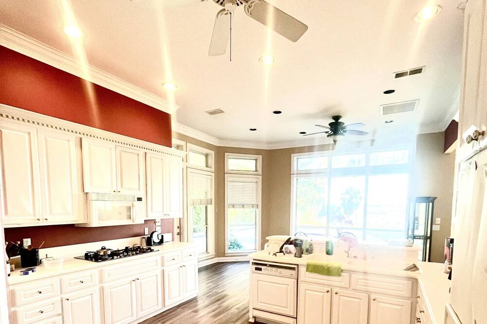 Photo of Kitchen in Lakeside