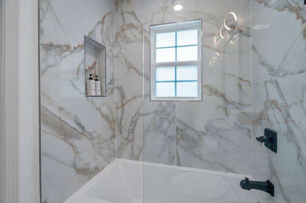 Photo of Bathroom in Tulane - Gravier