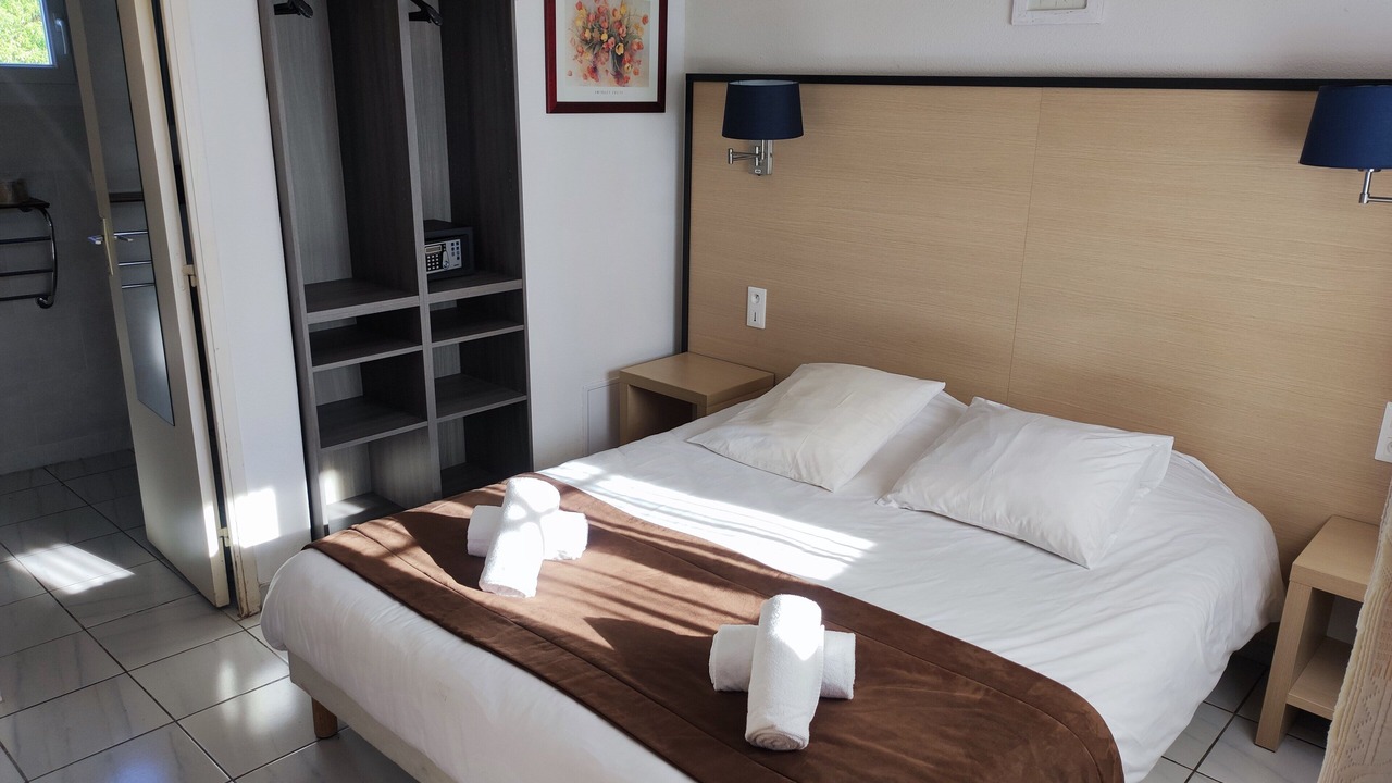 Photo of Bedroom in Ornaisons