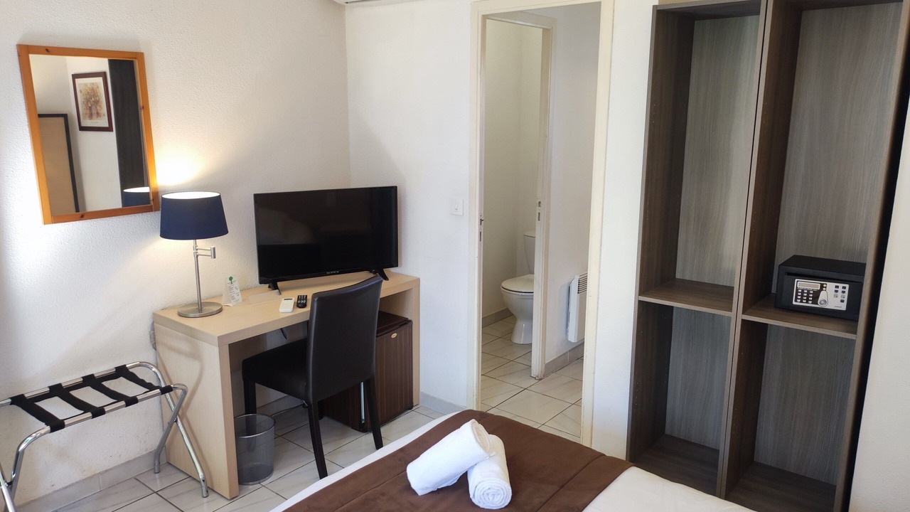 Photo of Bedroom in Ornaisons