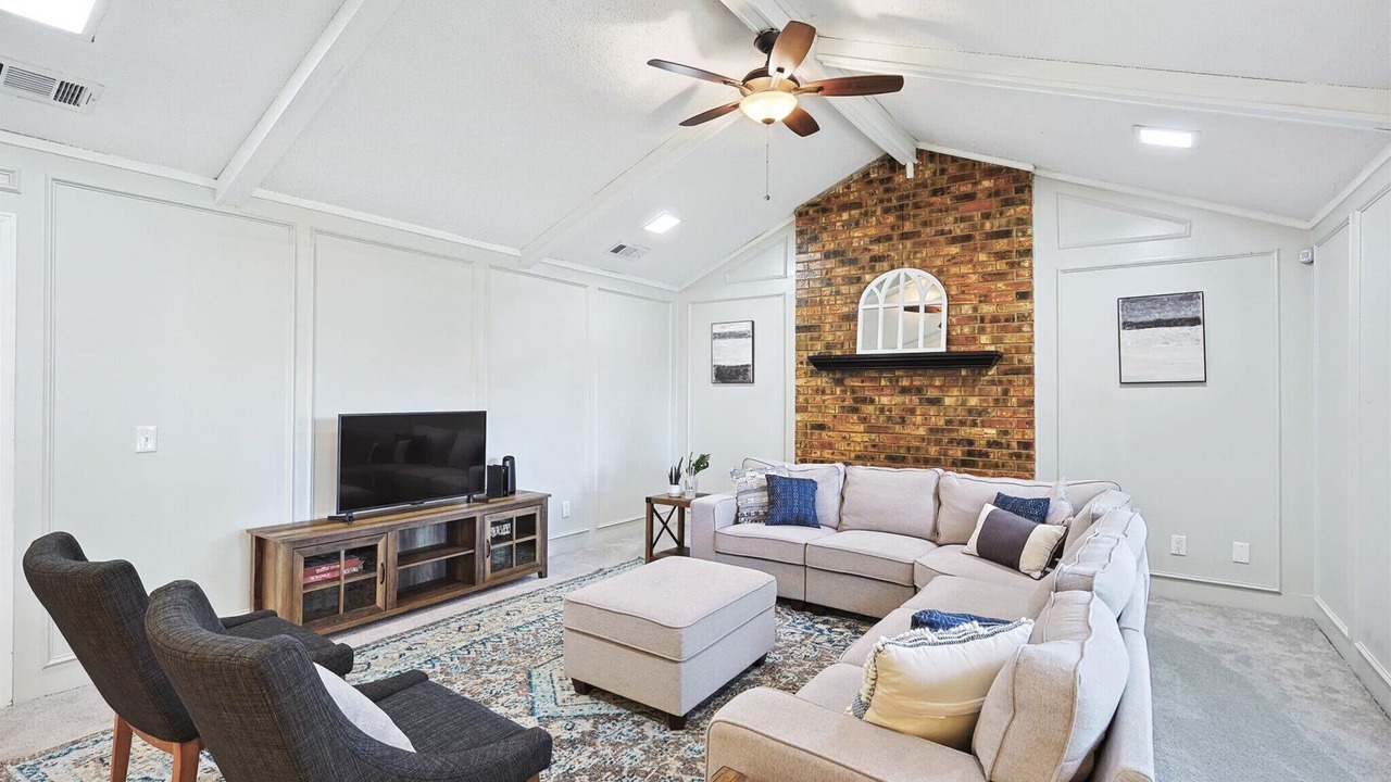 Photo of Livingroom in Plano