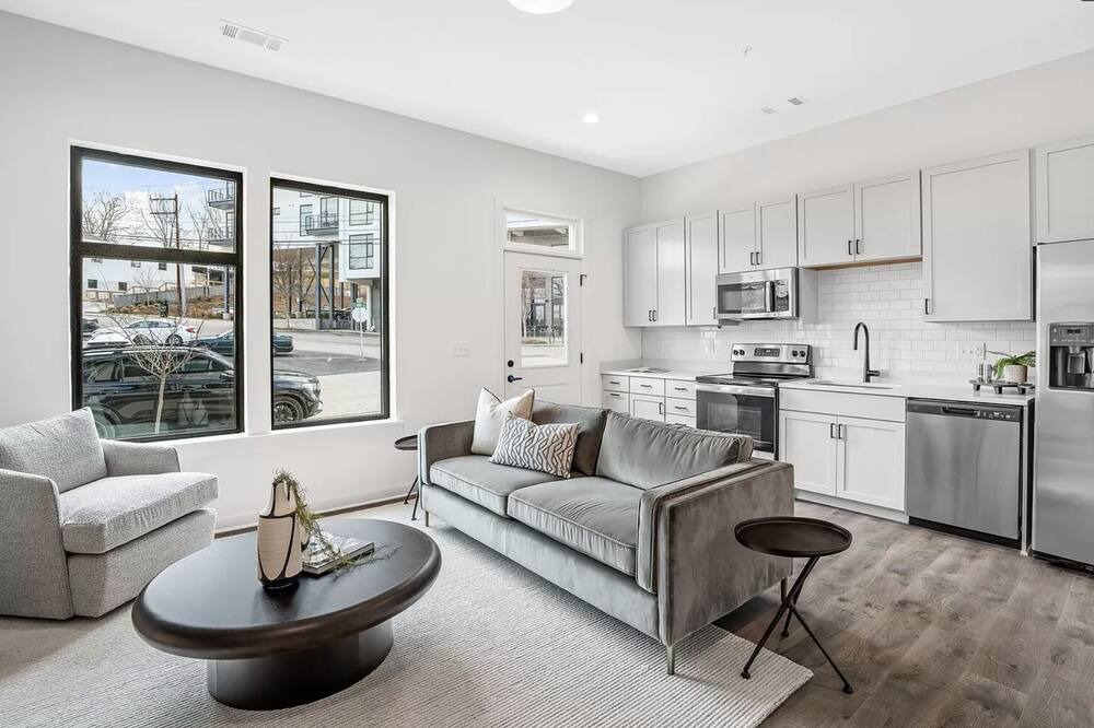 Photo of Livingroom in Chestnut Hill
