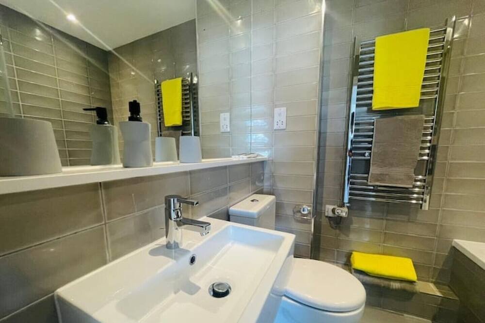 Photo of Bathroom in Isle of Grain