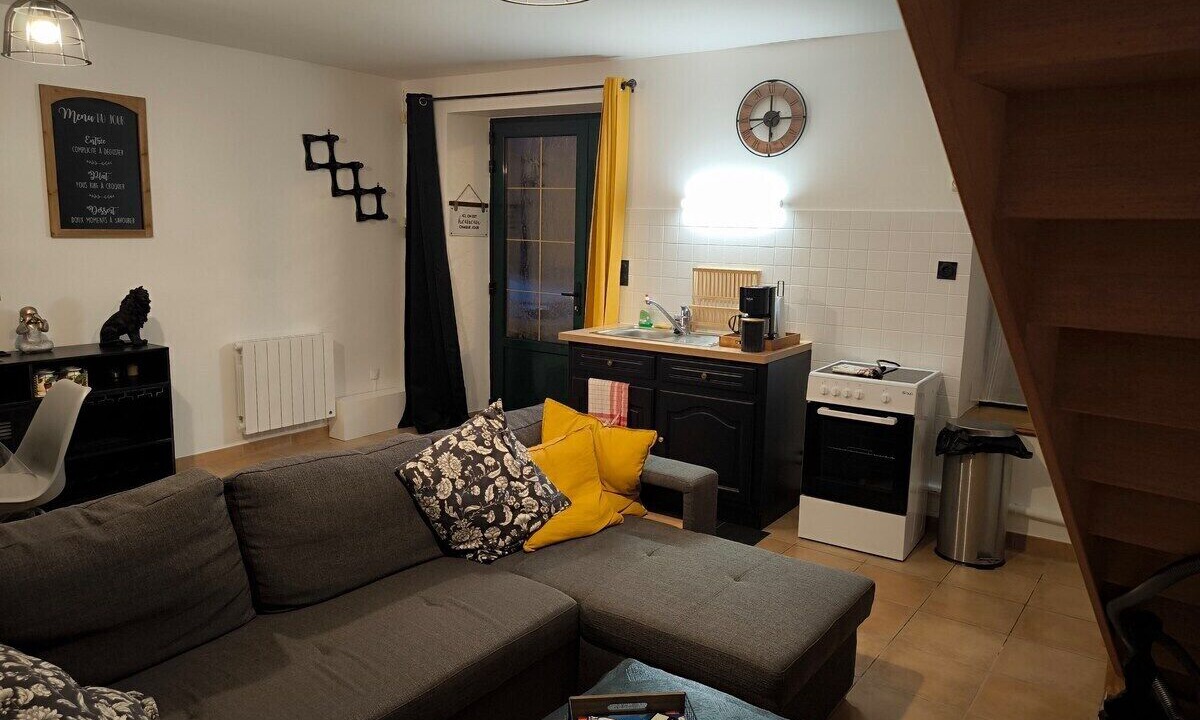 Photo of Livingroom in Saint-Georges-de-Reintembault