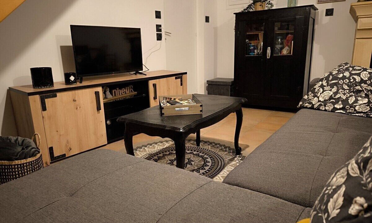 Photo of Livingroom in Saint-Georges-de-Reintembault