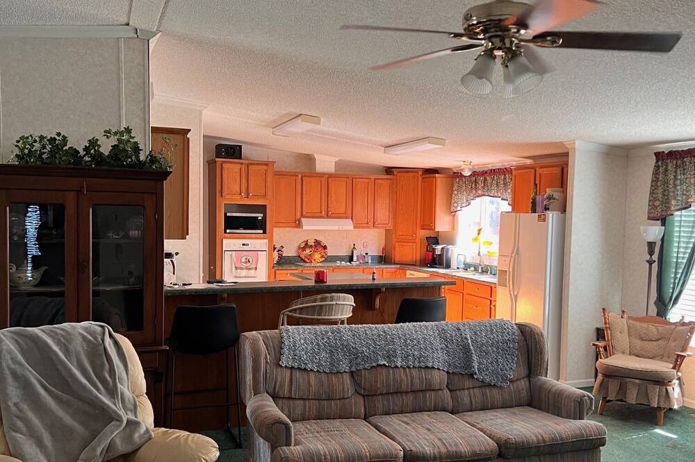 Photo of Livingroom in Centerville