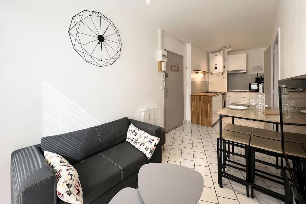 Photo of Livingroom in Cherbourg-en-Cotentin