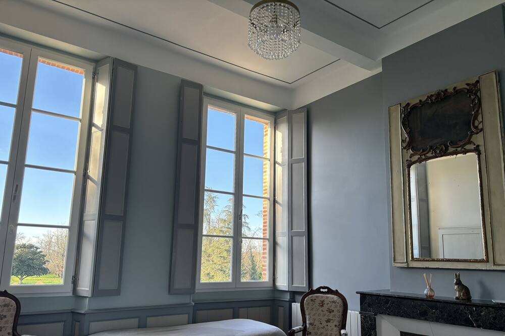 Photo of Bedroom in Castelsarrasin