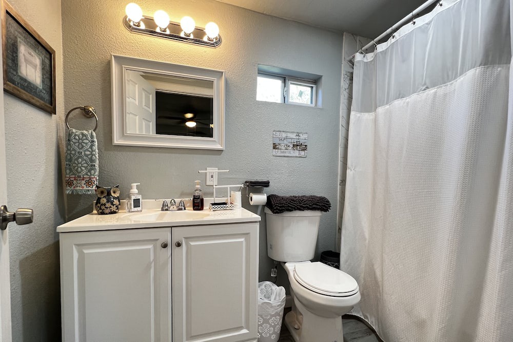 Photo of Bathroom in Five Points