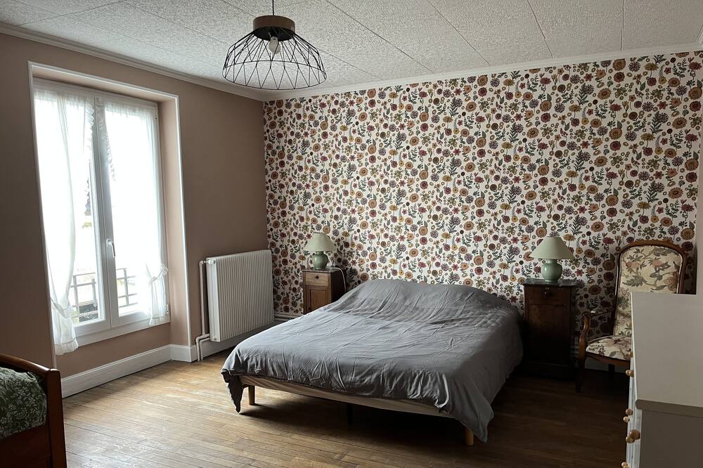 Photo of Bedroom in Varennes-en-Argonne