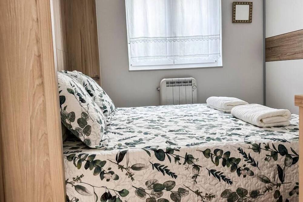 Photo of Bedroom in Mompia