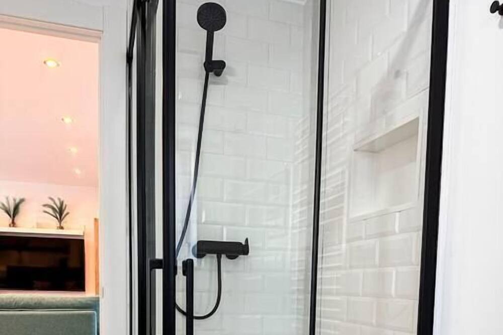 Photo of Bathroom in Mompia