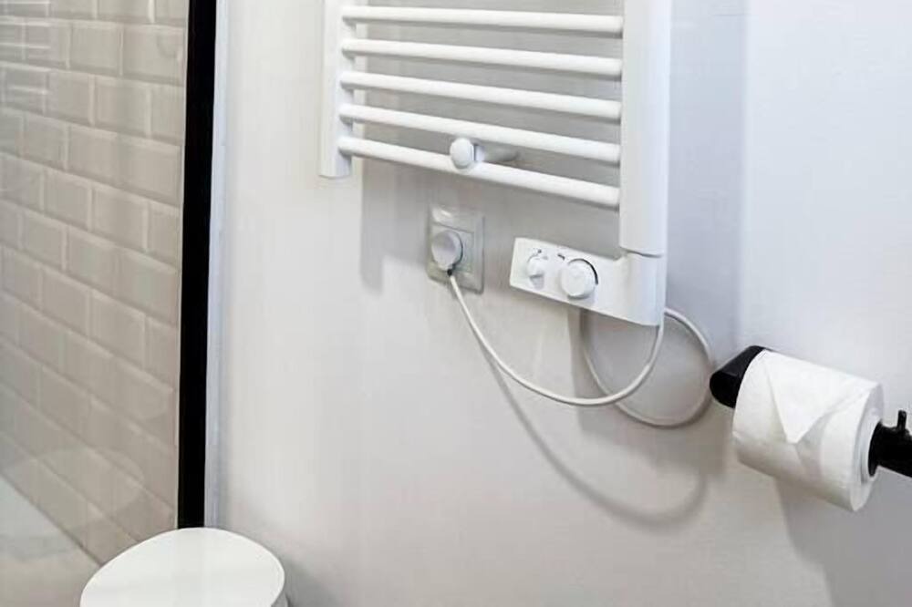 Photo of Bathroom in Mompia