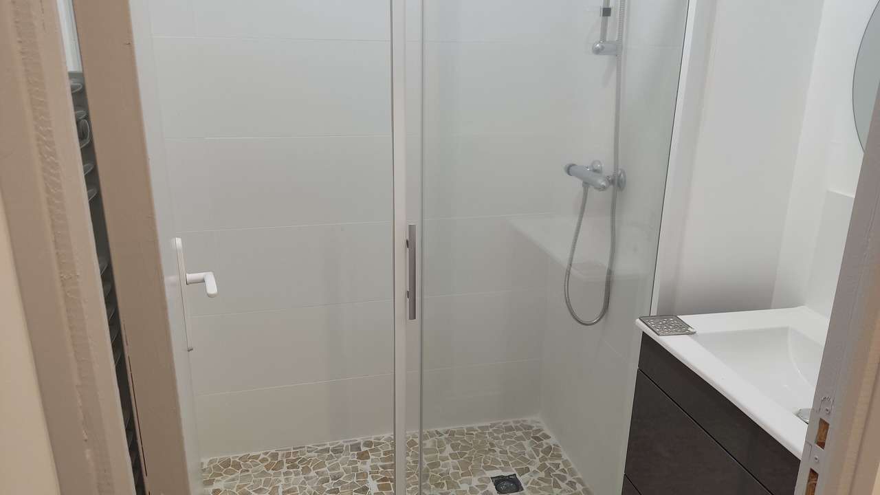 Photo of Bathroom in Manthes