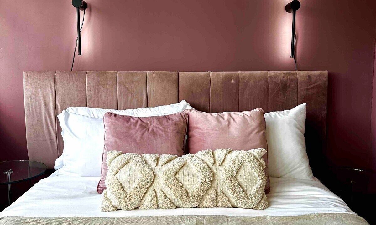 Photo of Others in Belsize