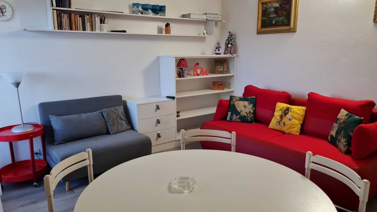 Photo of Livingroom in Lens