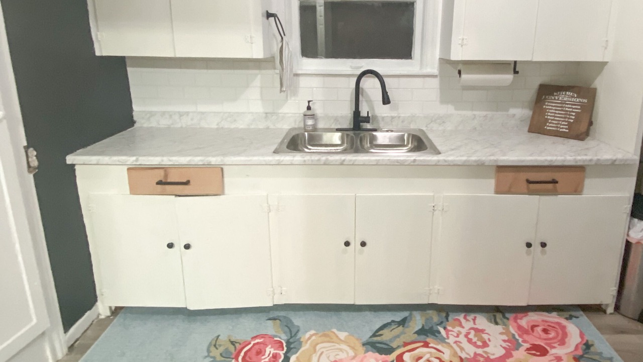 Photo of Kitchen in Alice