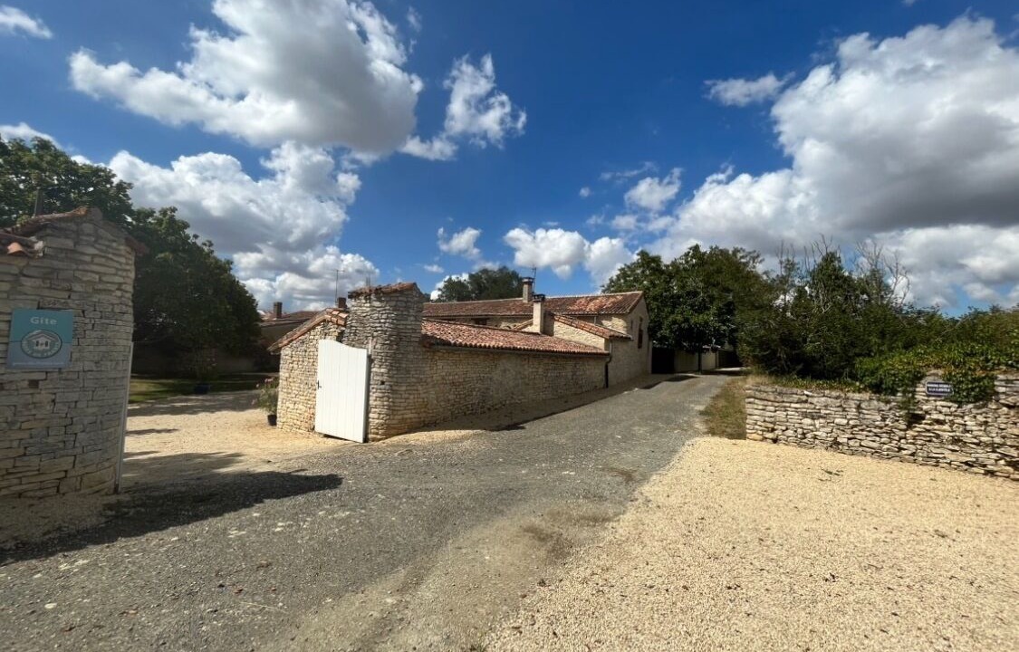 Photo of Others in Martaize