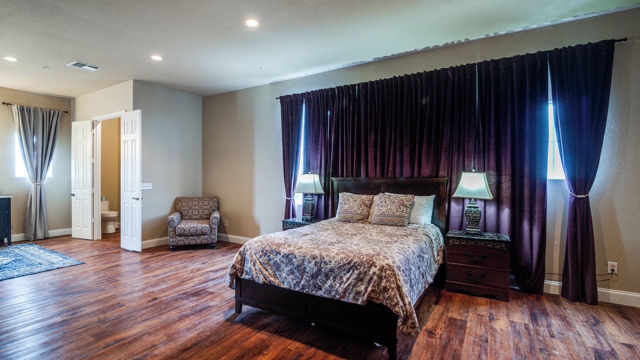 Photo of Bedroom in Rockwall