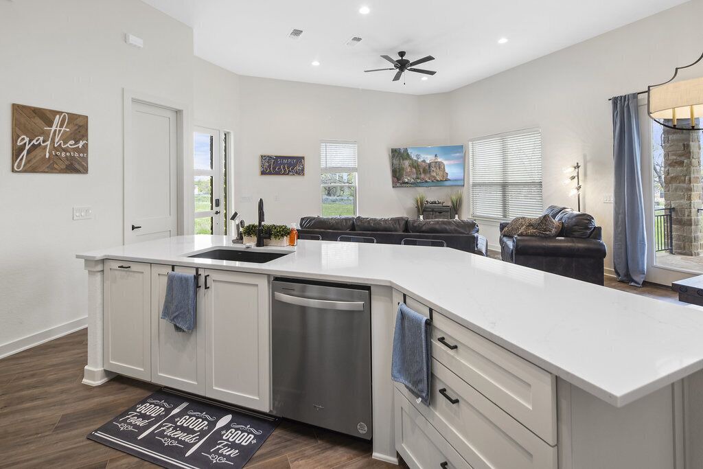 Photo of Kitchen in Horseshoe Bay West