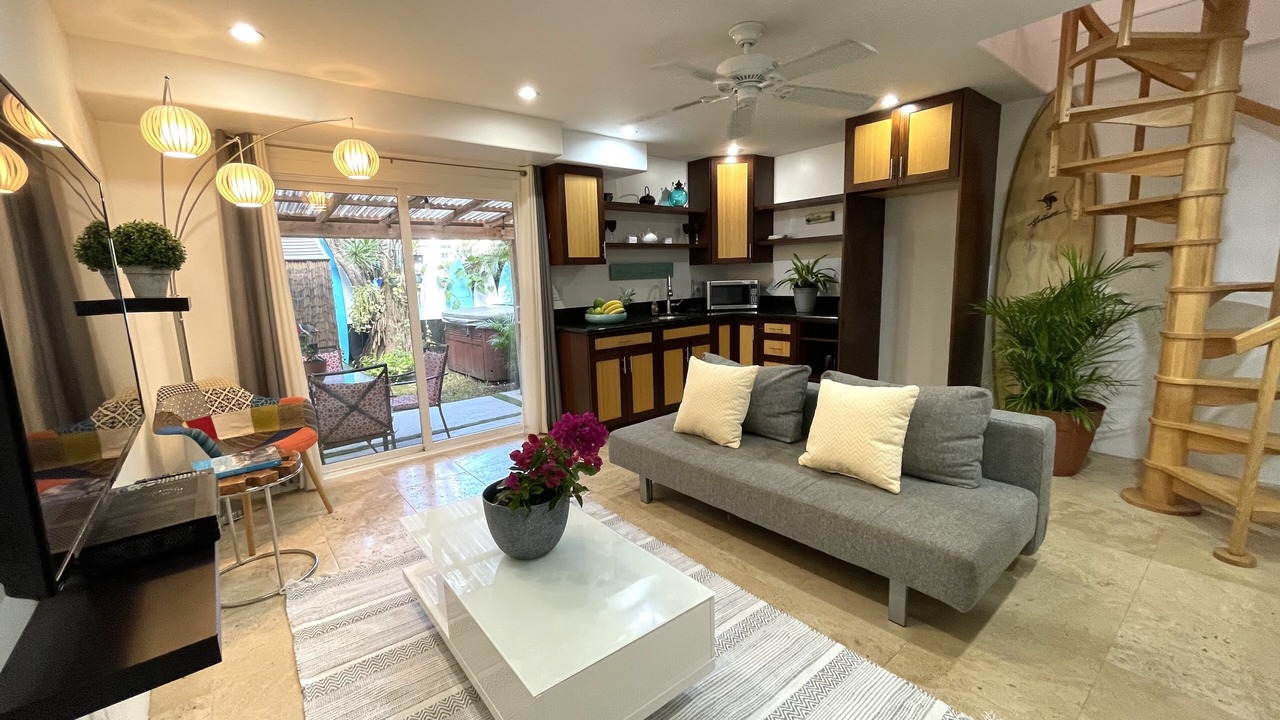 Photo of Others in Waikiki