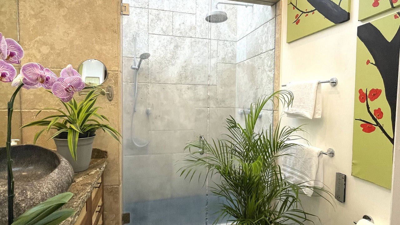 Photo of Others in Waikiki