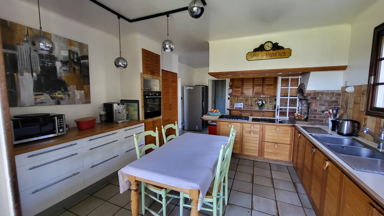 Photo of Kitchen in La Valette-du-Var