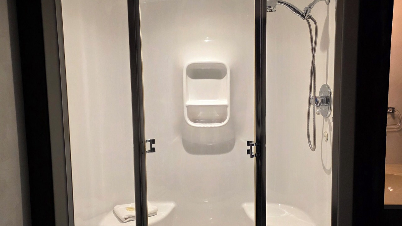 Photo of Others in Upson