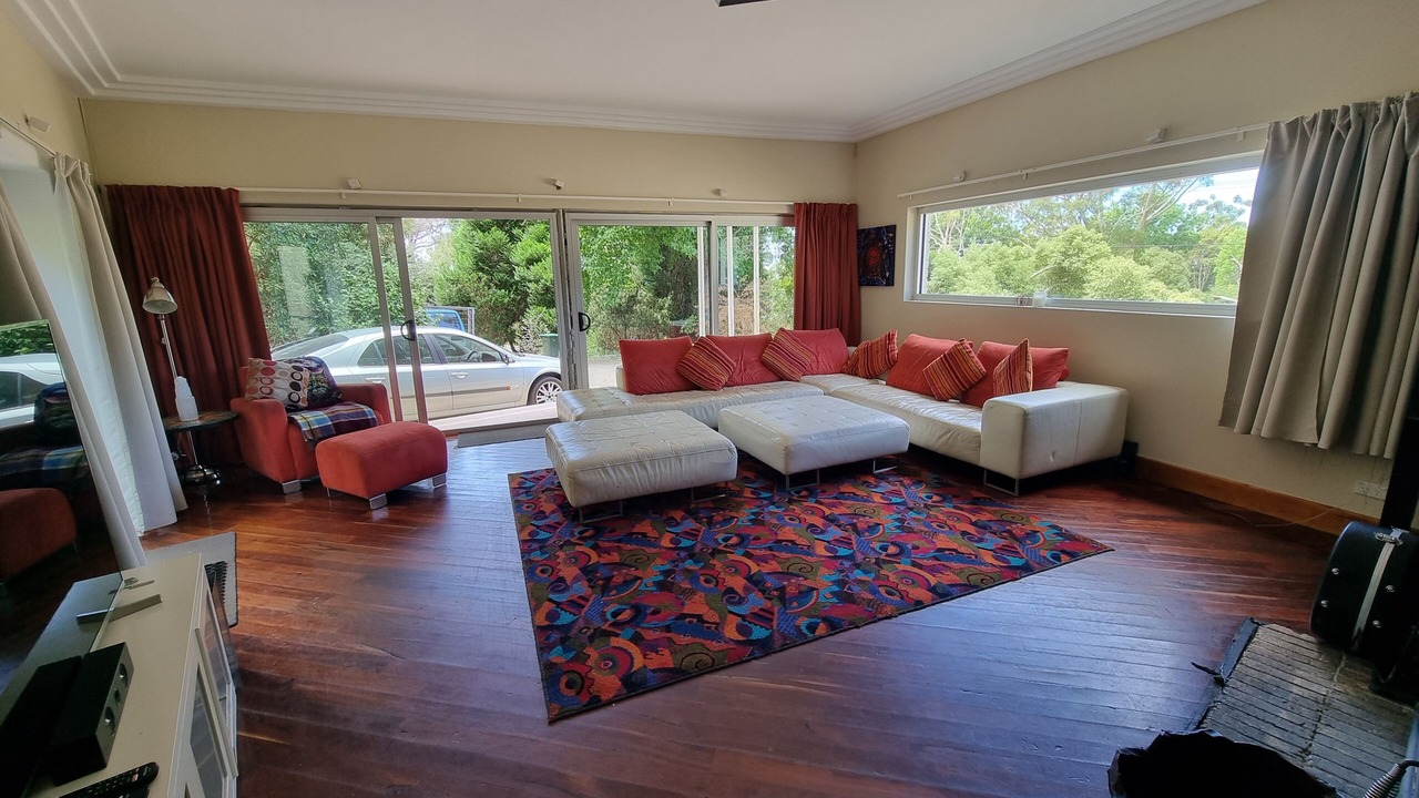 Photo of Livingroom in Crafers