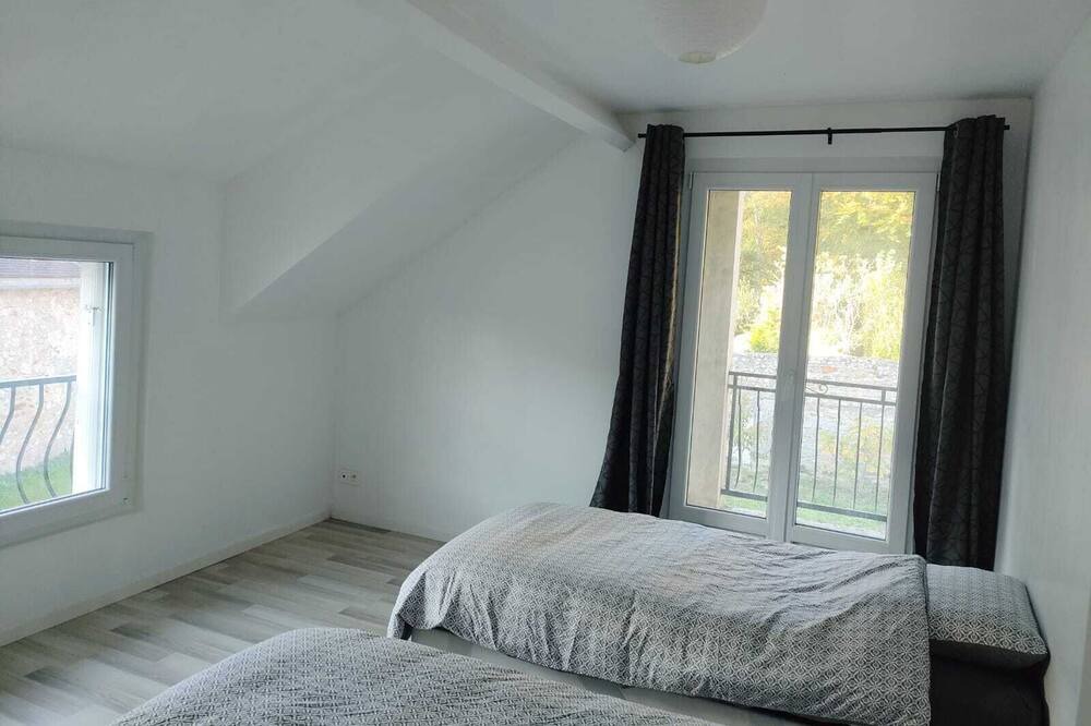 Photo of Bedroom in Vernou-la-Celle-sur-Seine