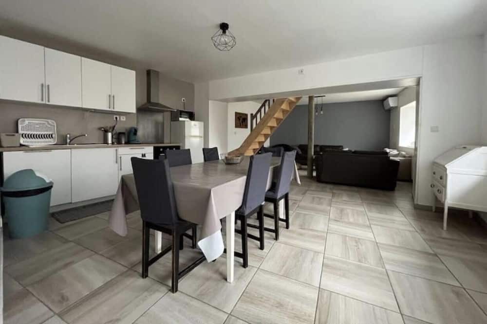 Photo of Kitchen in Vernou-la-Celle-sur-Seine