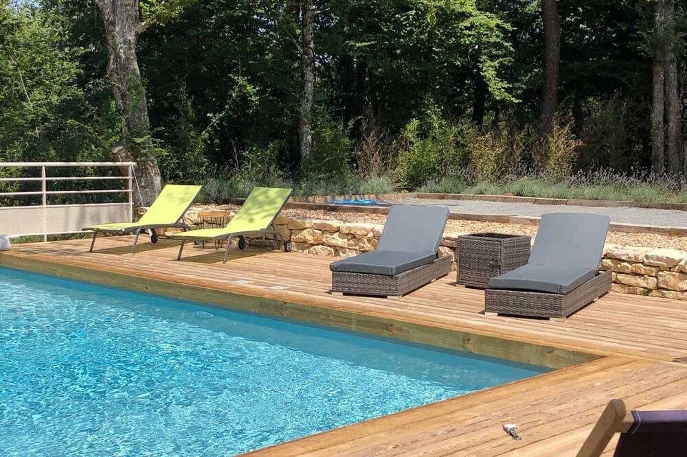 Photo of Outdoor in Coursac