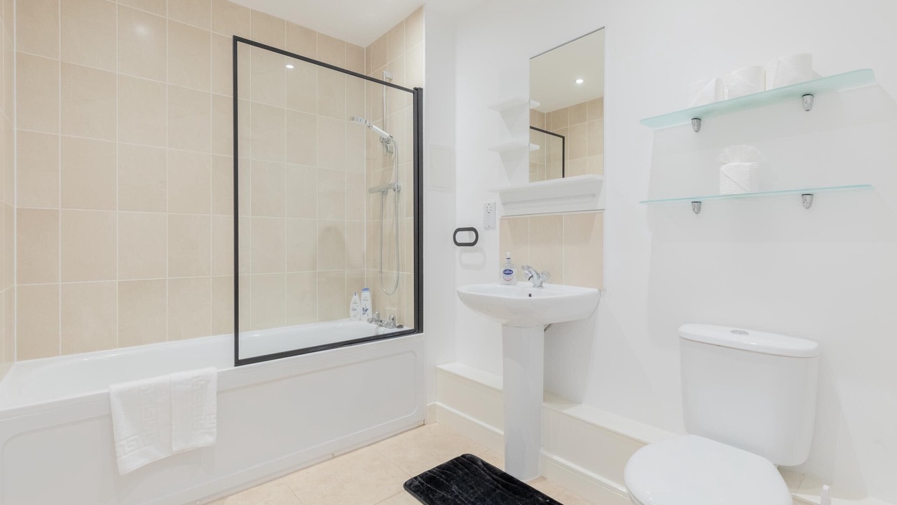 Photo of Others in Clapton