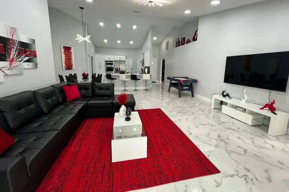 Photo of Livingroom in Brandon