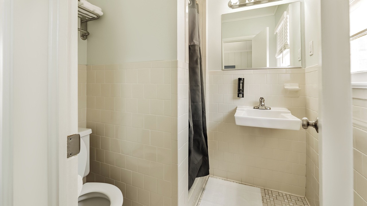 Photo of Bathroom in Nags Head