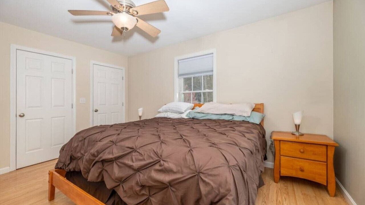 Photo of Others in Holden