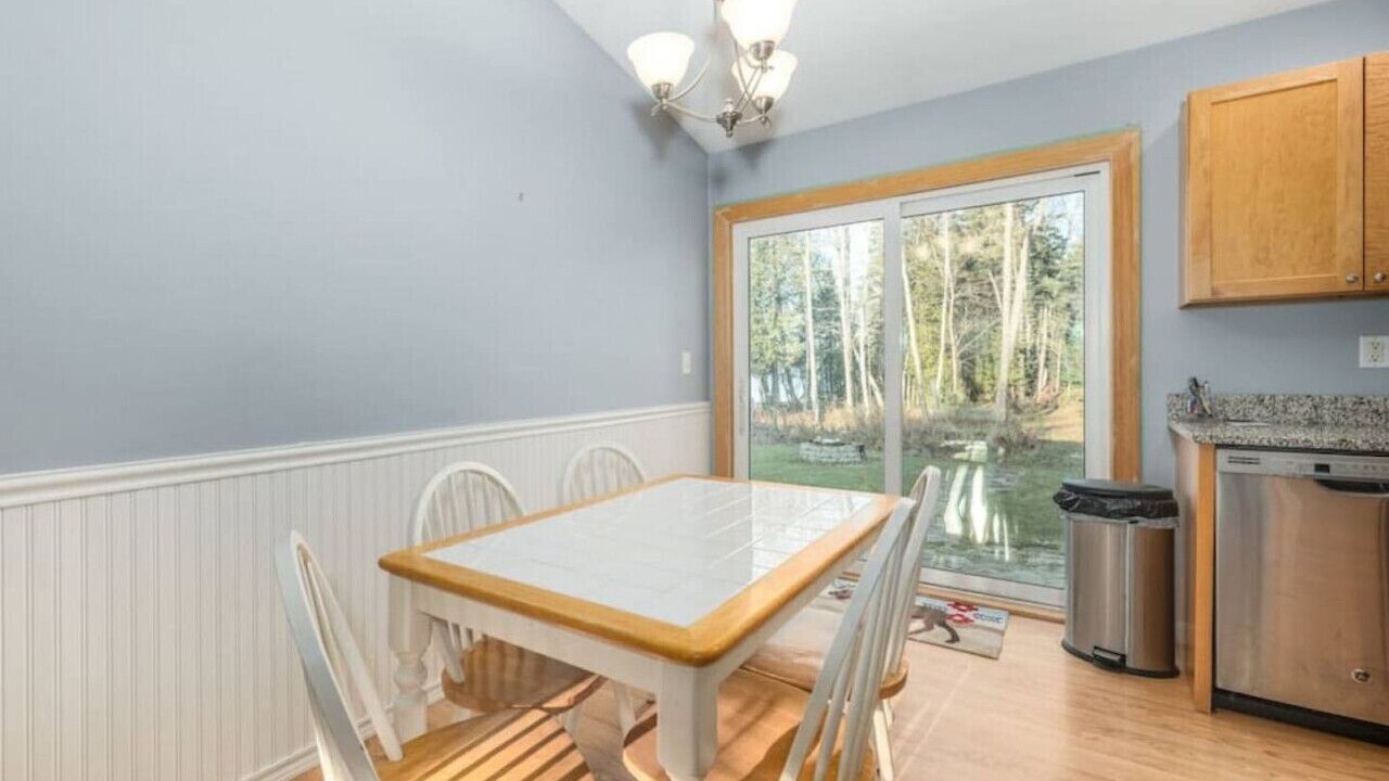 Photo of Others in Holden