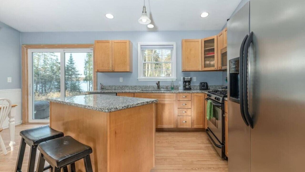 Photo of Others in Holden