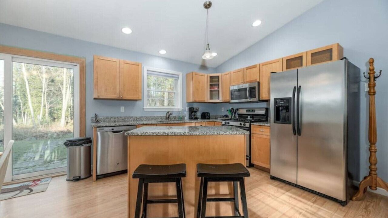 Photo of Others in Holden