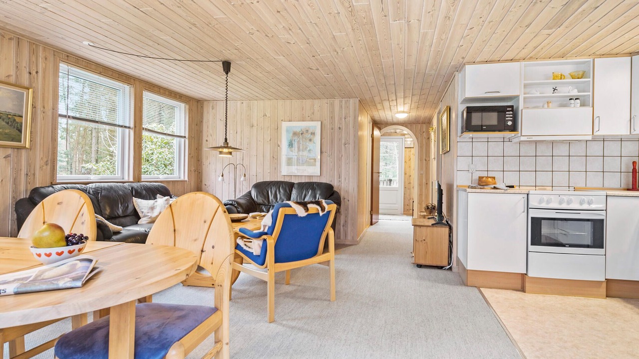 Photo of Others in Ans