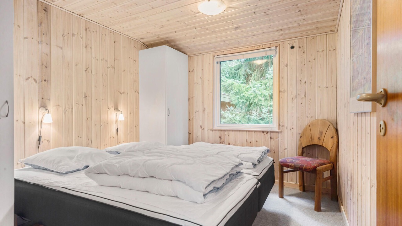 Photo of Others in Ans