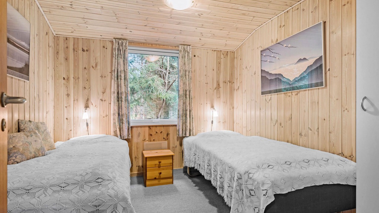 Photo of Others in Ans