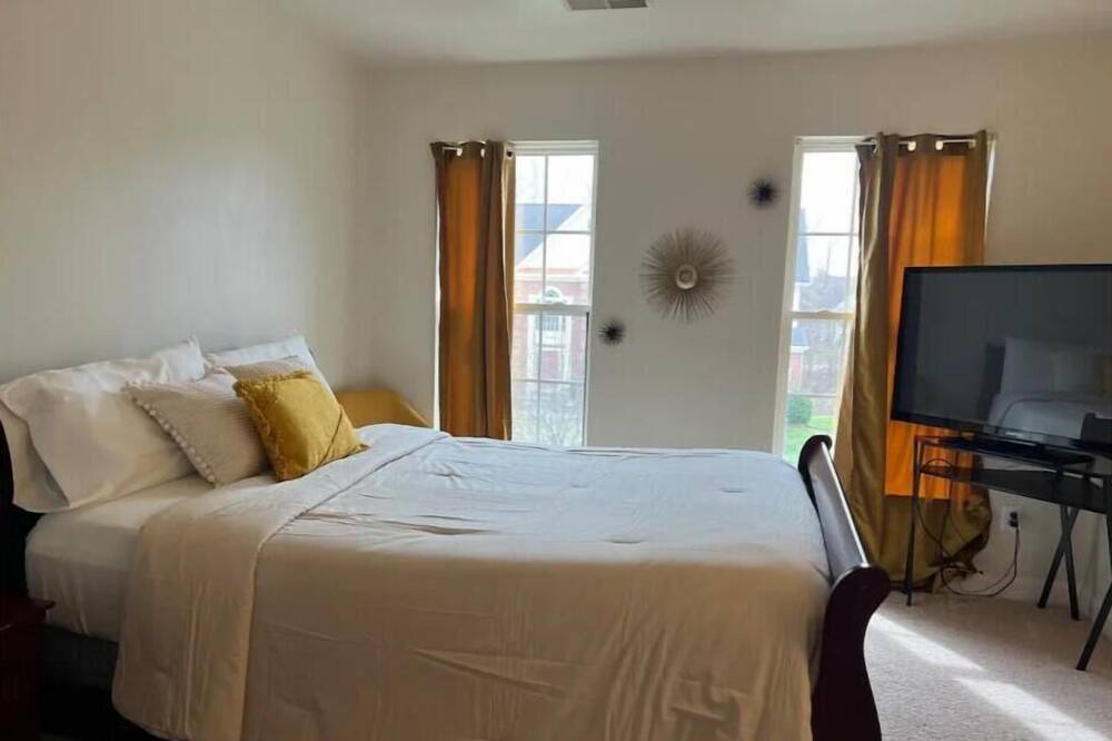 Photo of Bedroom in Bowie