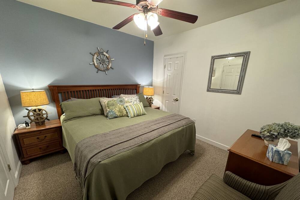 Photo of Bedroom in Smith Mountain Lake