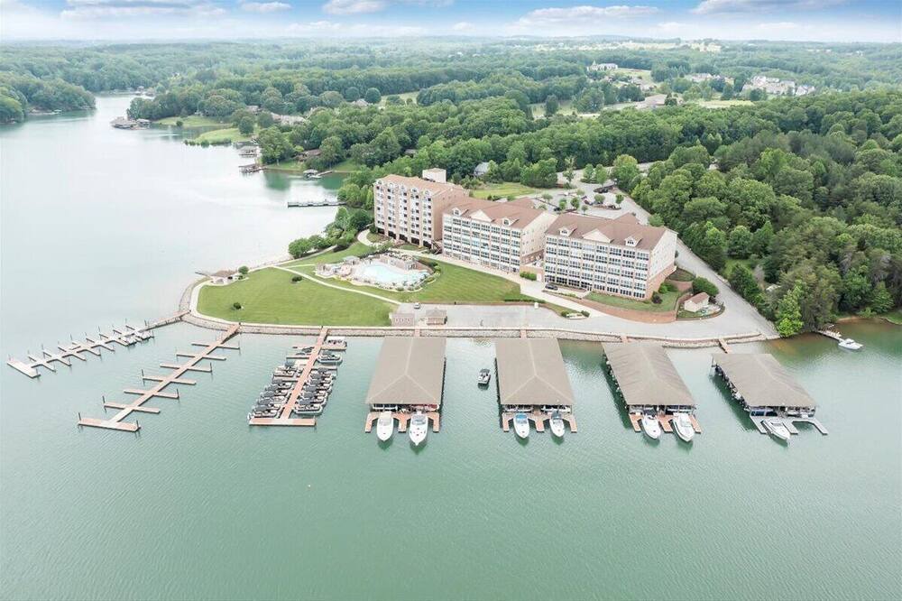 Photo of Outdoor in Smith Mountain Lake